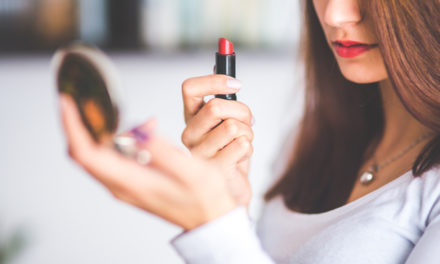 Best Nude Lipsticks Reviews 2022